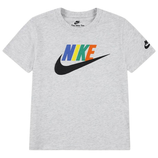 Nike Παιδική κοντομάνικη μπλούζα Club Family Tee Nike Παιδική κοντομάνικη μπλούζα Club Family Tee